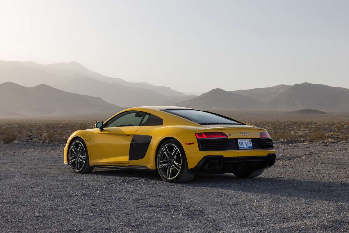 أودي-r8